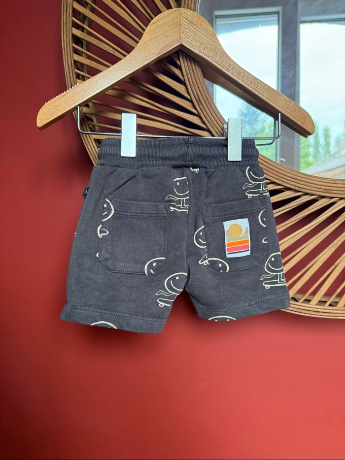 Short Feetje 6 mois neuf - photo numéro 2