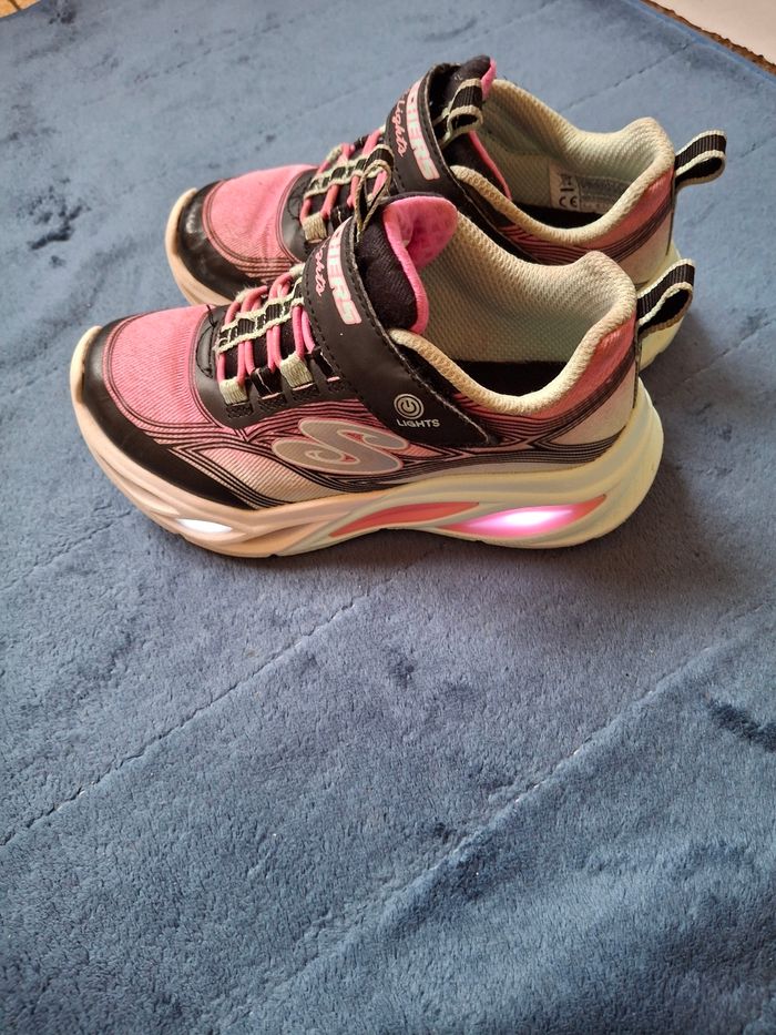 Baskets lumineuses Skechers - photo numéro 4