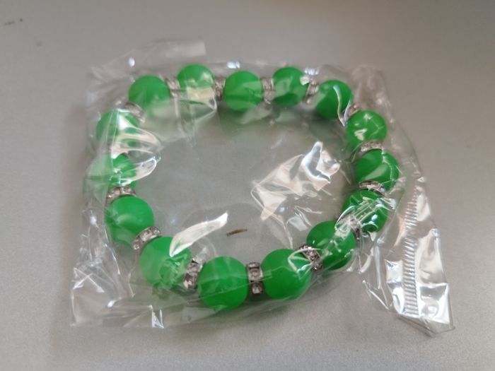 Bracelet fantaisie vert - photo numéro 2