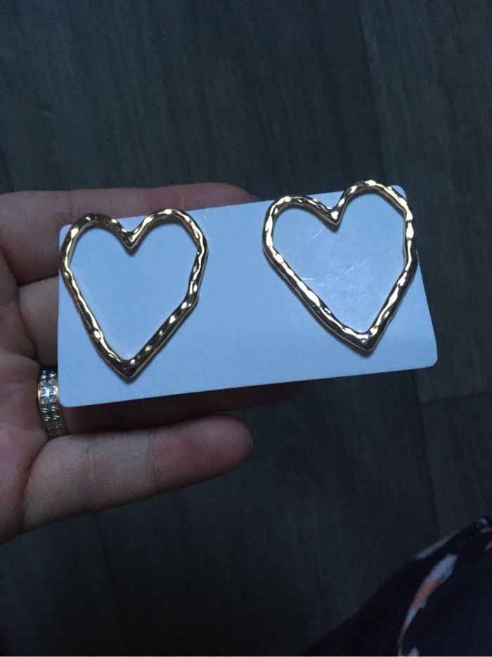 Boucles d’oreilles NEUVES avec étiquette pour femme forme de coeur 💛 couleur doré - photo numéro 5