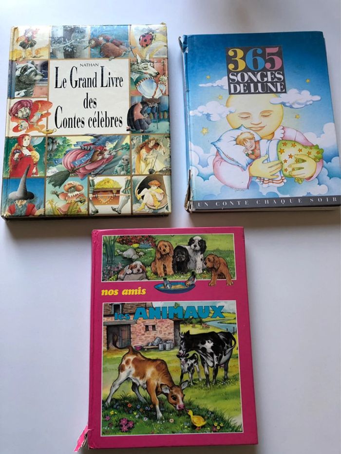 Lot livres de comtes et animaux