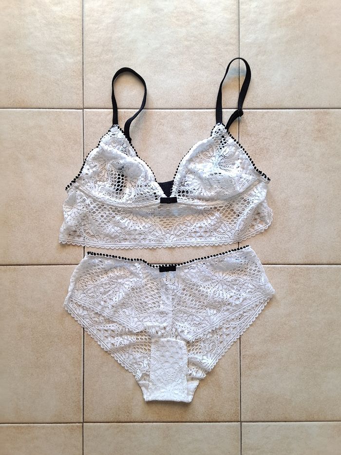 Ensemble Soutien-gorge 85B et culotte T38, Parfait état