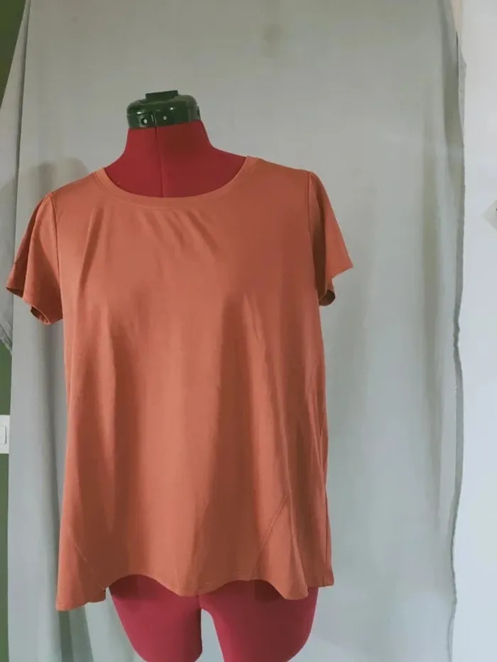 T shirt croisé dans le dos - photo numéro 2