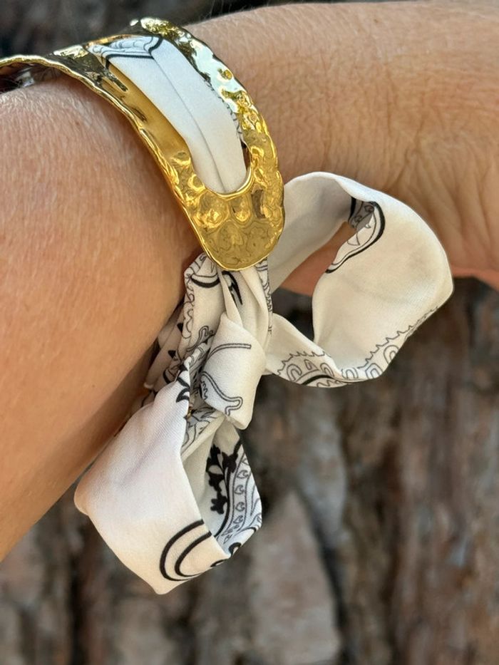 Bracelet jonc large réglable acier inoxydable or bandana traversant - photo numéro 3