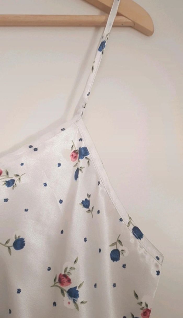 Nuisette blanche à fleurs à bretelles réglables - photo numéro 4