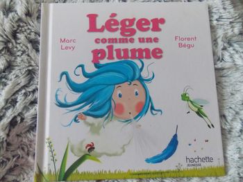 Livre  MaC DO Léger comme une plume