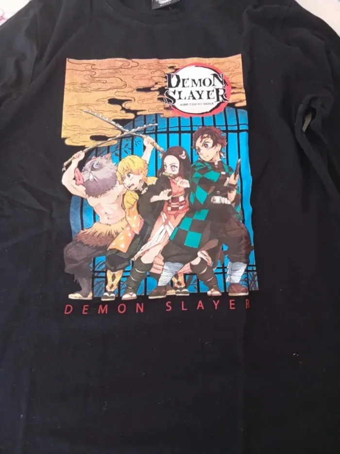 T shirt demon slayer t 14 ans - photo numéro 2