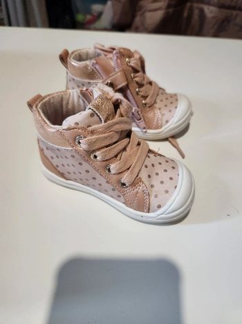 Première chaussures filles
