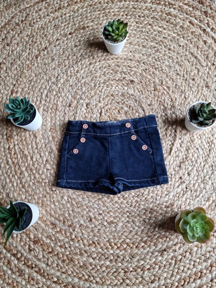 Short fille 9 mois