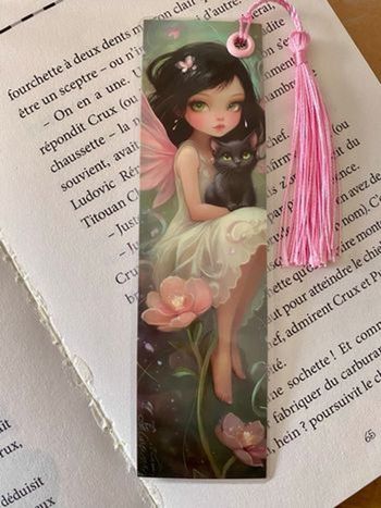 Marque-page plastifié fée chat pour jeune lecteur