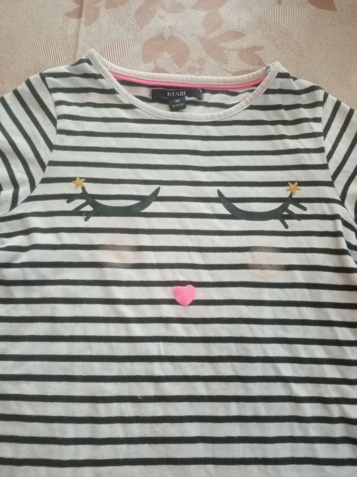 Tee-shirt taille 4ans kiabi - photo numéro 2