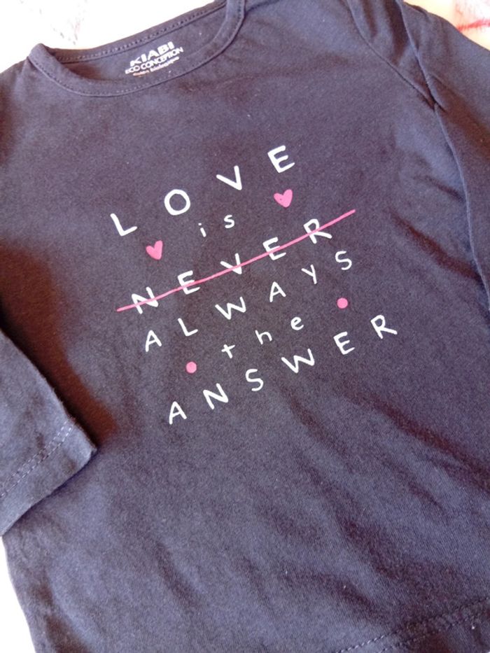 T-shirt love is💕 - photo numéro 3