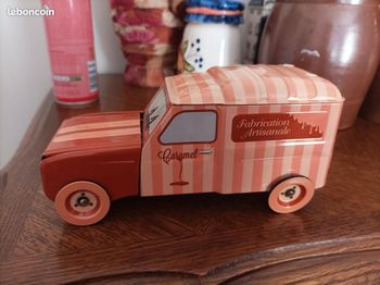 Boîte Métal Forme Camionnette 4 L