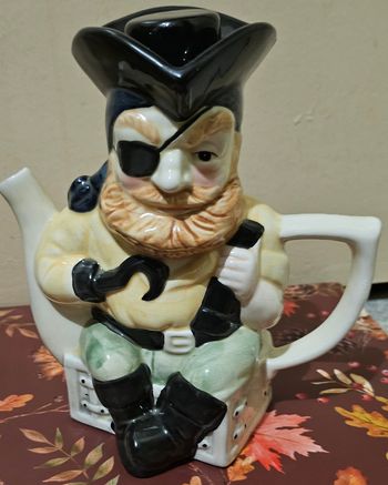 Théière vintage 