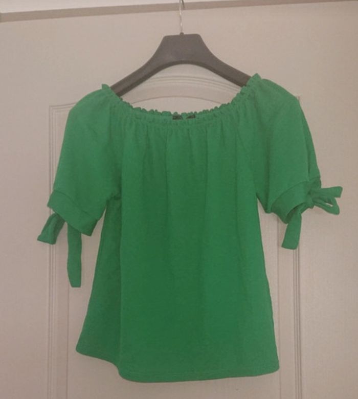 Blouse verte manches courtes. - photo numéro 4