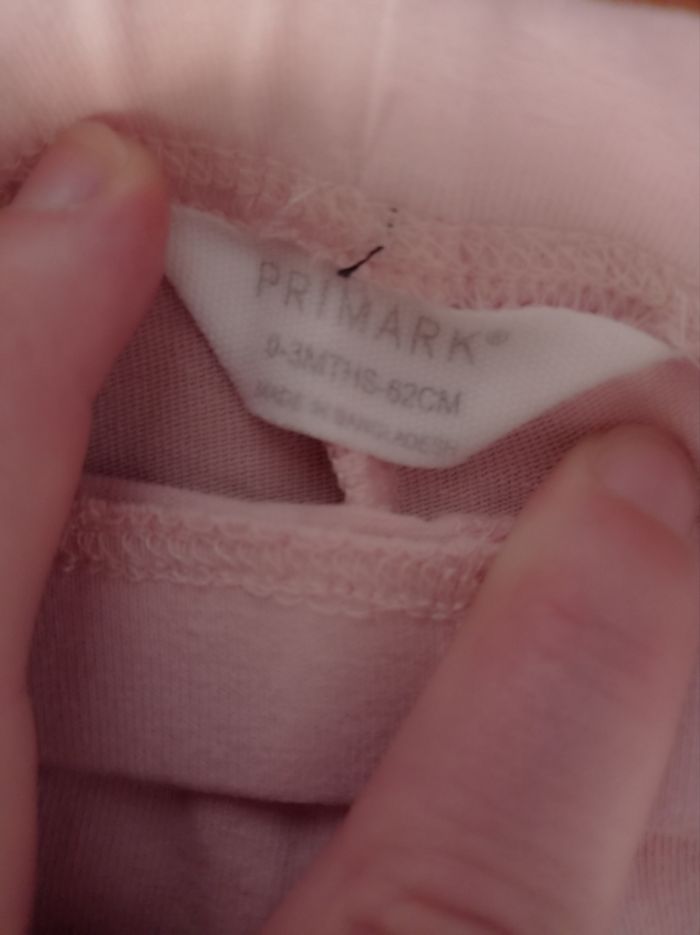 3 pantalons de 1 mois - photo numéro 2