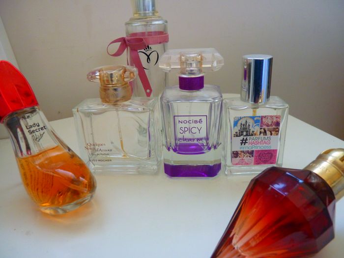 lot de parfums fille pour collection flacons TBE