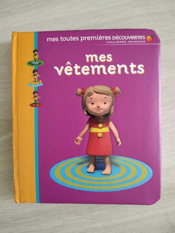 Livre - Mes vêtements Gallimard