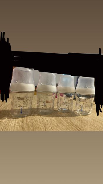 Biberons 130ml Nuk Perfect Match ( sans tétines )