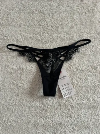 String Scandale