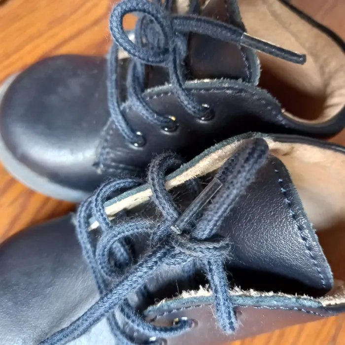 Chaussures bleu marine en cuir - photo numéro 5