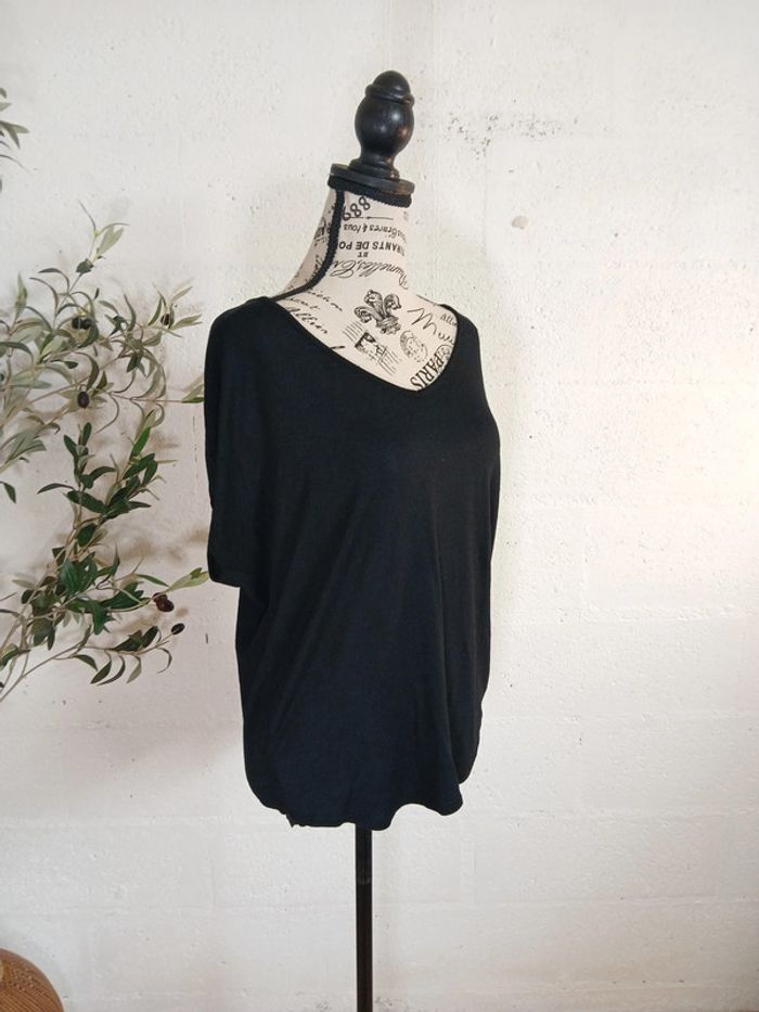 🖤 T-shirt noir fluide col V – Be fun – Taille L/XL – Bon état - photo numéro 2