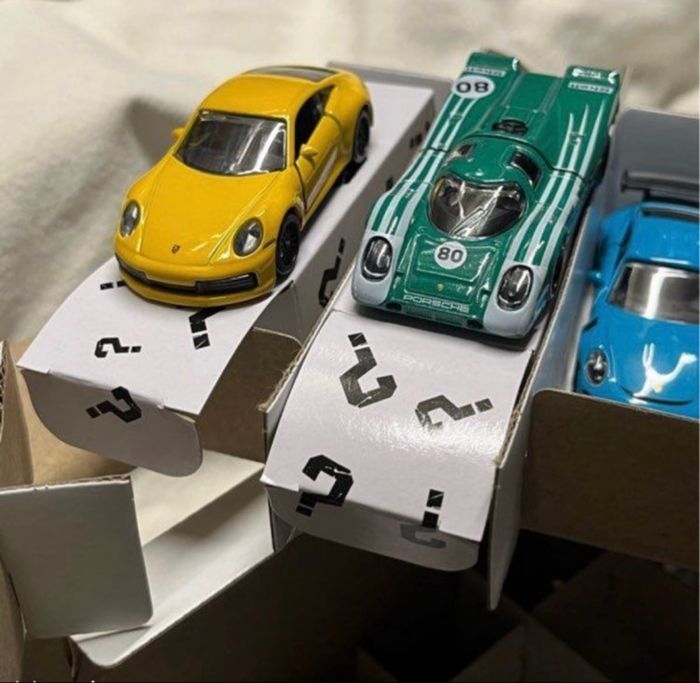 Coffret 22 voitures miniatures Majorette Discovery Pack Porsche  neuf scellé - photo numéro 7