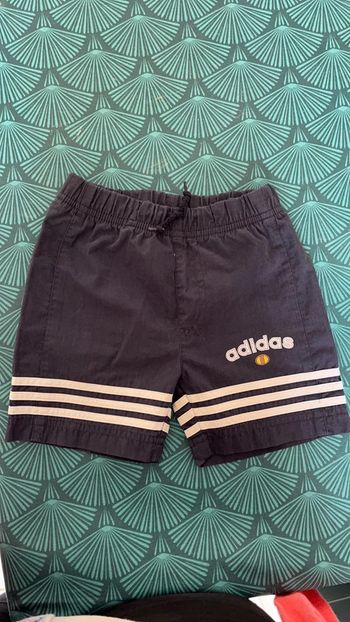 Short adidas