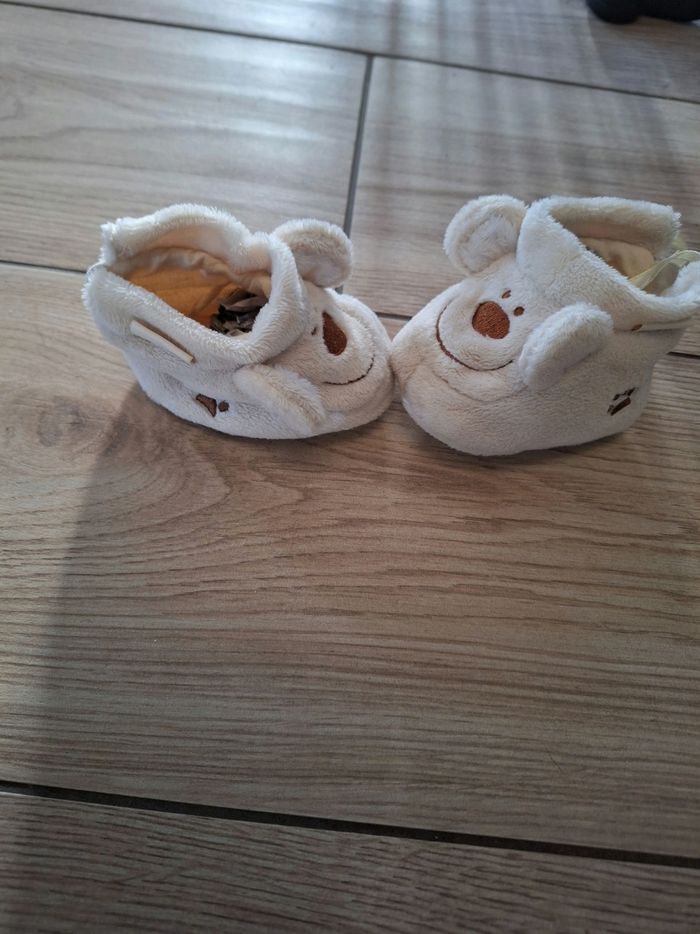 Petits chaussons bébé 3/ 6 mois petits chiens - photo numéro 3