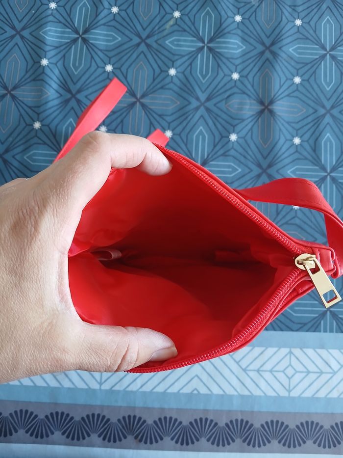 Sac à main rouge - photo numéro 3