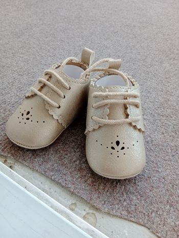 Chaussures bébé neuf 0/3mois