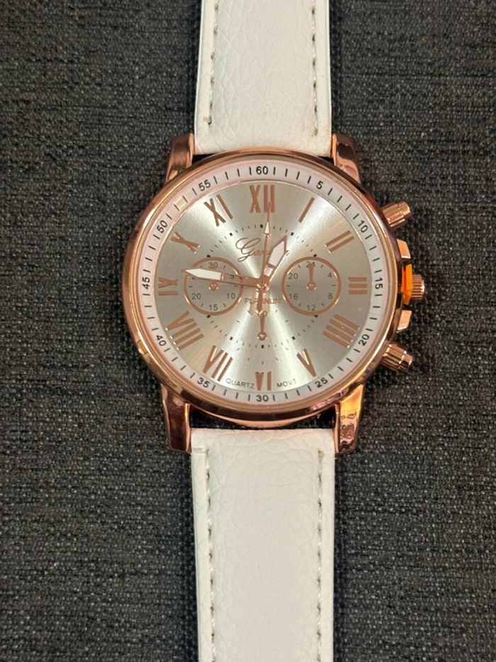 Montre Blanche « Geneva » Mixte Neuve - photo numéro 2