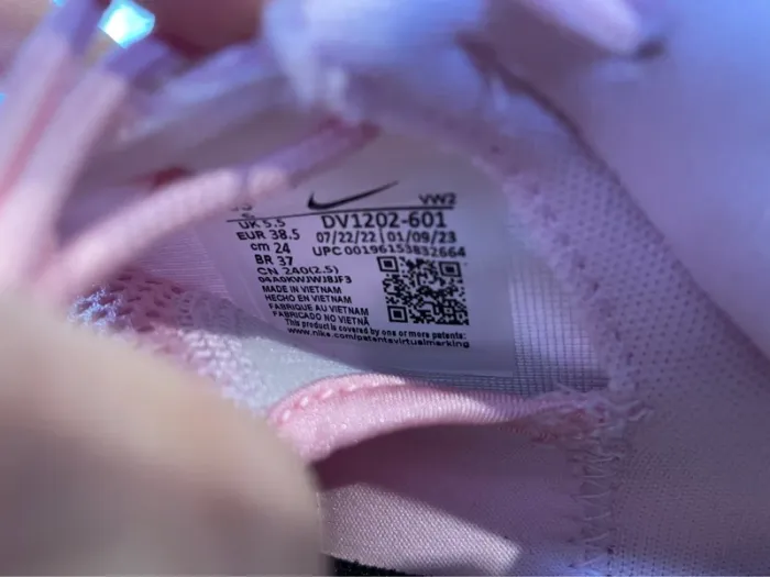 Nike rose - photo numéro 6