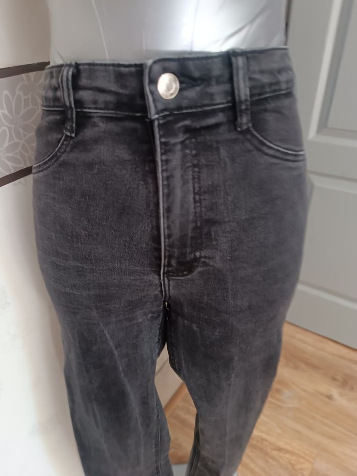 Jean femme t 36 zara - photo numéro 2