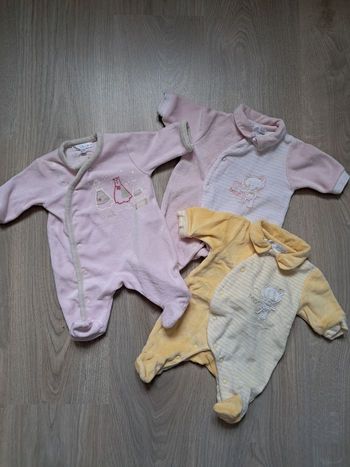 Lot 3 pyjamas velours 50 cm Kitchoun 