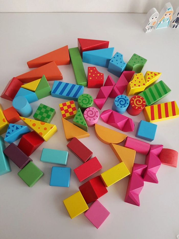 Jeu de construction et figurines licorne en bois - photo numéro 4