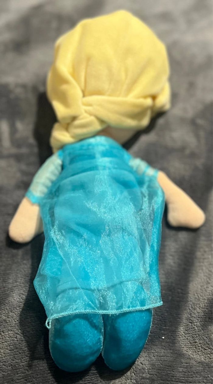 Peluche Elsa , la reine des neiges Disney excellent état - photo numéro 2