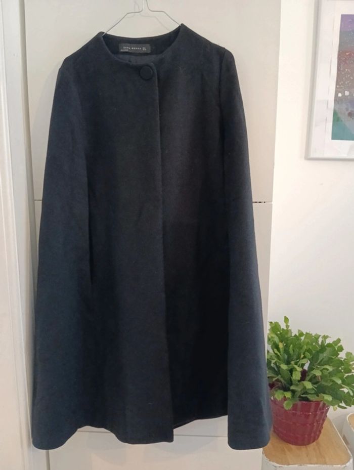 Cape noire Zara
Longueur 3/4
75% laine
Taille S - photo numéro 8
