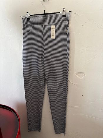 Pantalon, 593
