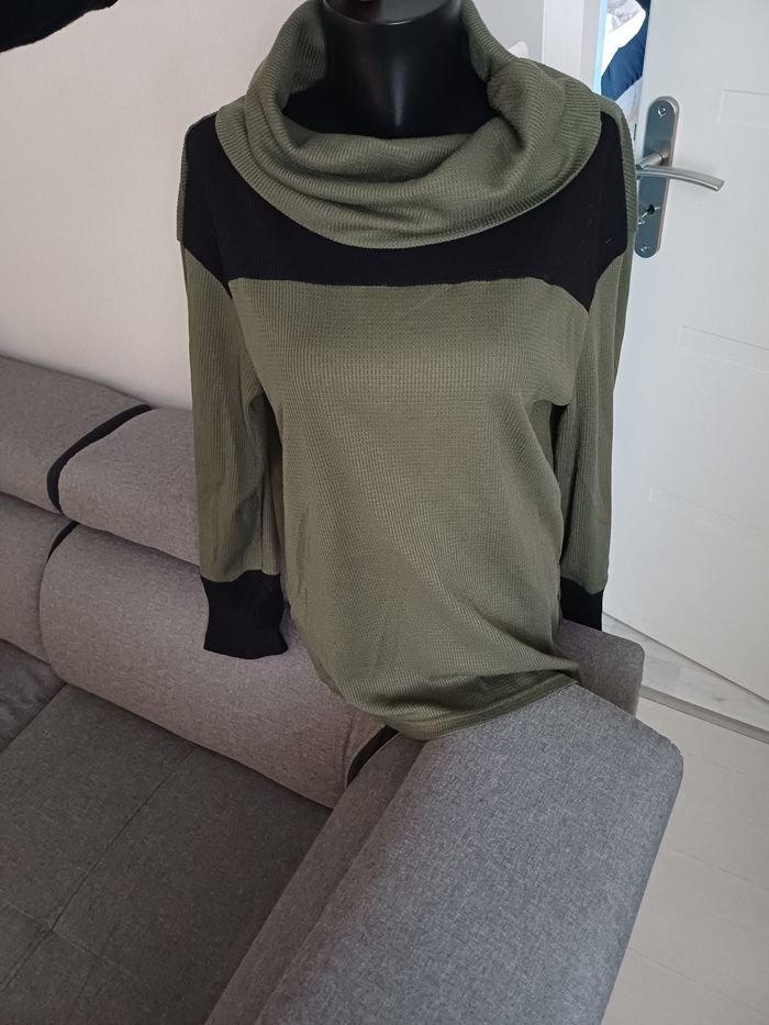 Tshirt manches longues col benitier