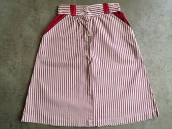 Jupe rayé rouge et blanche