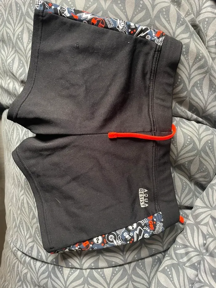 Maillot de bain garcon 8 ans
