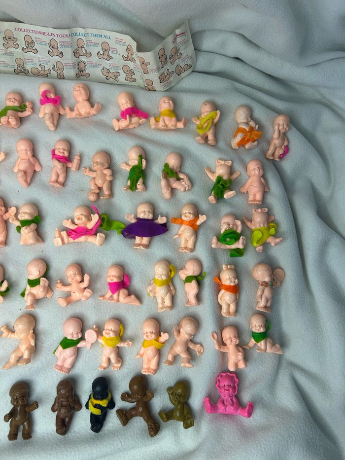 Lot de 58 Babies vintage – années 90 – figurines miniatures - photo numéro 2