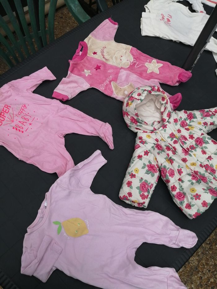 Lot vêtements bébé filles - photo numéro 10