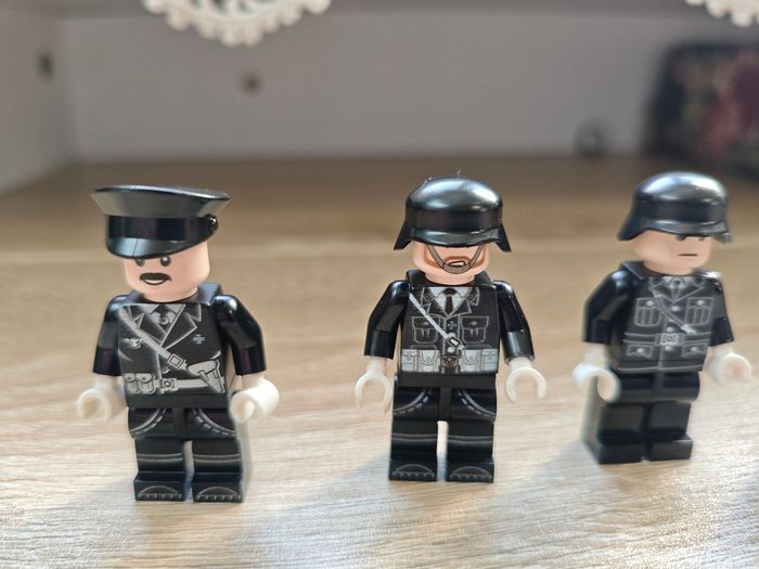 Figurine soldats allemands - photo numéro 1