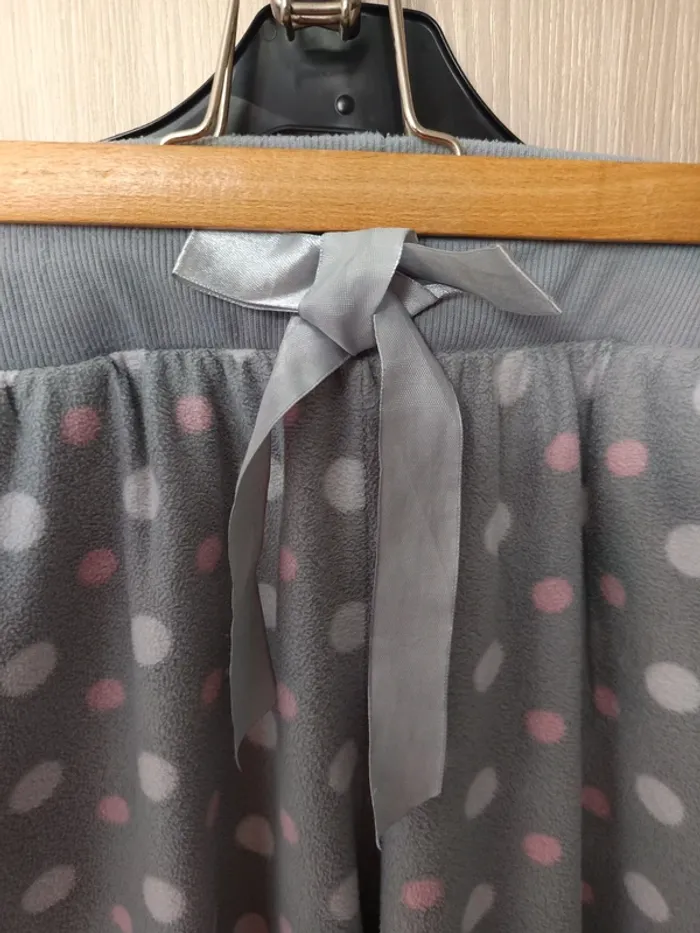 2 pantalons polaires XL - photo numéro 3