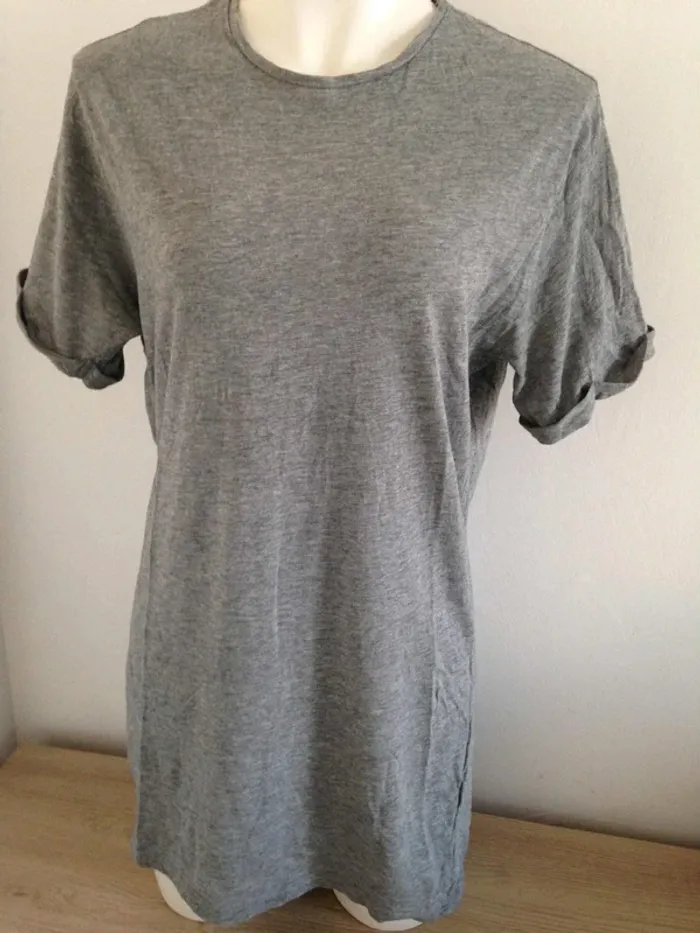 Thsirt long basic col rond manches courtes 38 Bershka - photo numéro 2