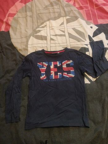 Tee shirt manches longues 11/12 ans