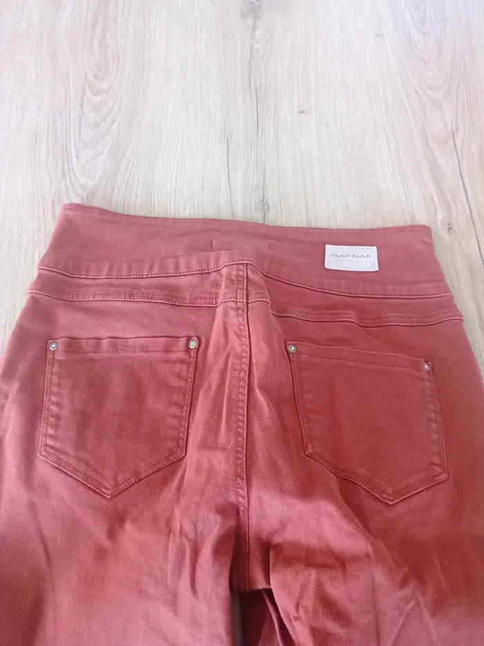 Pantalon slim bordeaux Naf Naf – Taille 42 - photo numéro 3