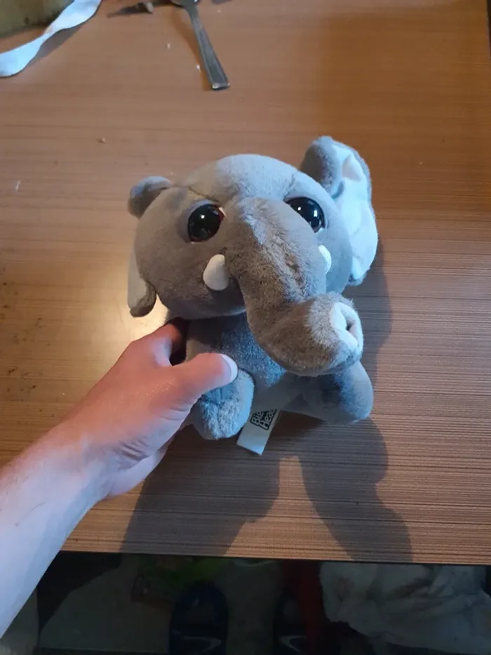 Peluche éléphant